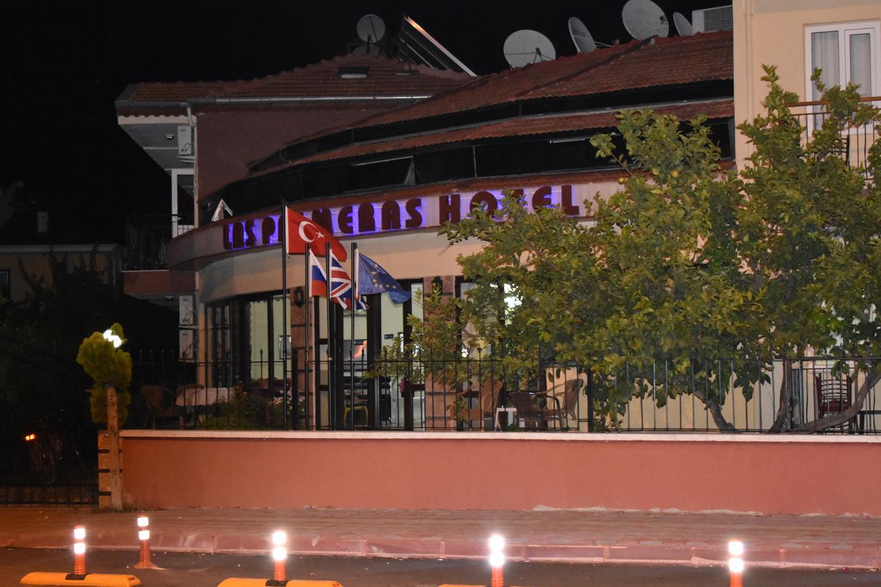 Las Palmeras Hotel Camyuva Exterior photo